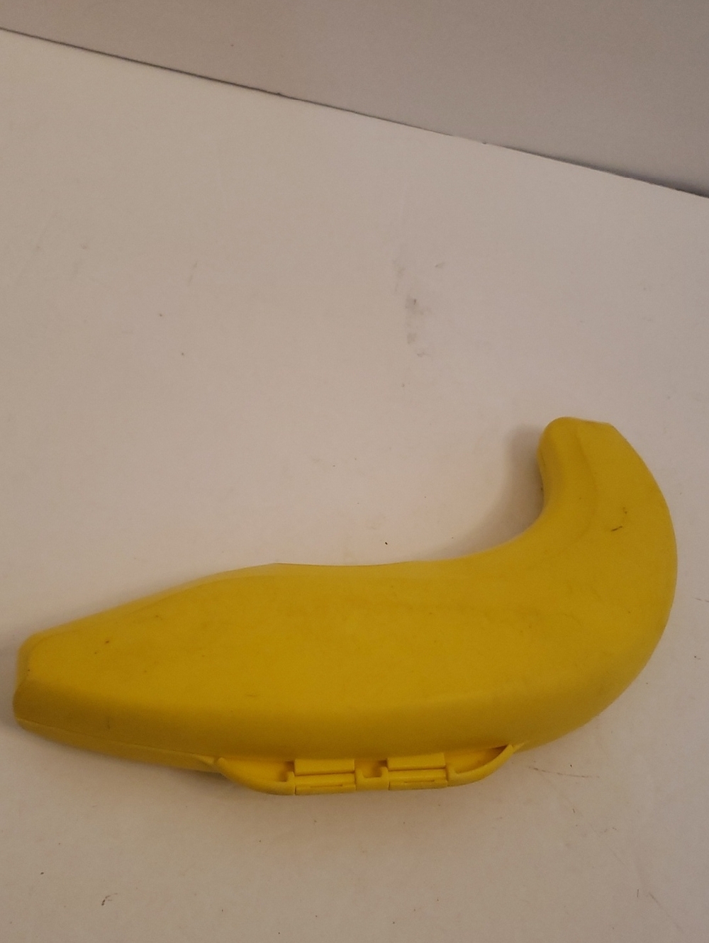 Tupperware Banana Case - Picture 3 of 5